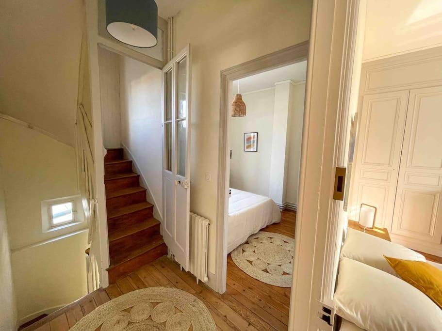 4 Chambres - Grande Maison - Parking - Jardin أميا المظهر الخارجي الصورة