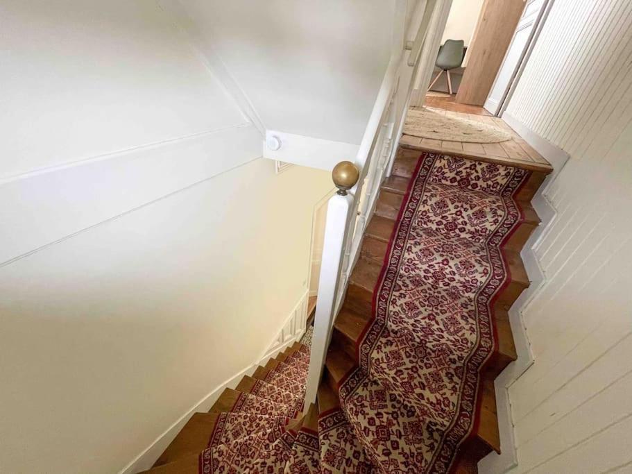 4 Chambres - Grande Maison - Parking - Jardin أميا المظهر الخارجي الصورة
